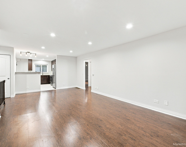 400 E Kensington Road - Photo Thumbnail 8