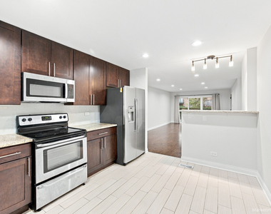400 E Kensington Road - Photo Thumbnail 1