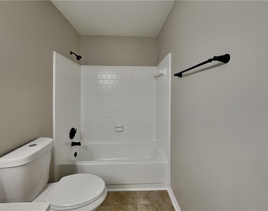 4825 Tanners Spring Drive - Photo Thumbnail 17
