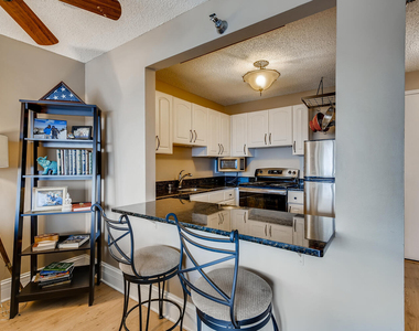 111 W Maple Street - Photo Thumbnail 6