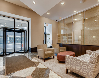 111 W Maple Street - Photo Thumbnail 2