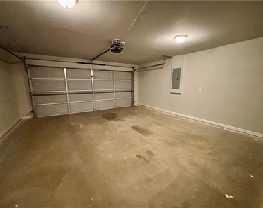 321 Nutwood Trace - Photo Thumbnail 23
