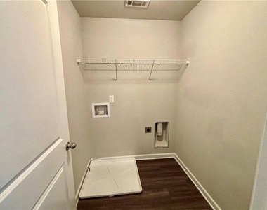 321 Nutwood Trace - Photo Thumbnail 22