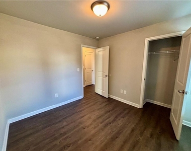321 Nutwood Trace - Photo Thumbnail 12