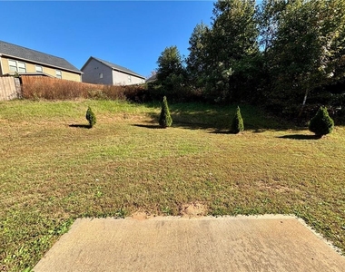 321 Nutwood Trace - Photo Thumbnail 24
