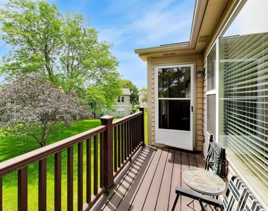 1107 Canterbury Court - Photo Thumbnail 21