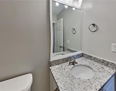 111 Crestbend Lane - Photo Thumbnail 17
