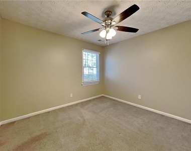 5686 N Shores Way Nw - Photo Thumbnail 12