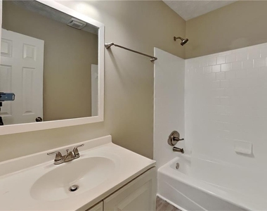 5686 N Shores Way Nw - Photo Thumbnail 16