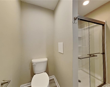 5686 N Shores Way Nw - Photo Thumbnail 10