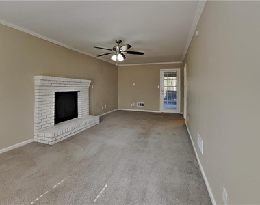 5686 N Shores Way Nw - Photo Thumbnail 2