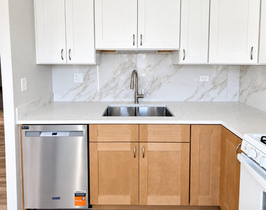 121 Millbrook Lane - Photo Thumbnail 4