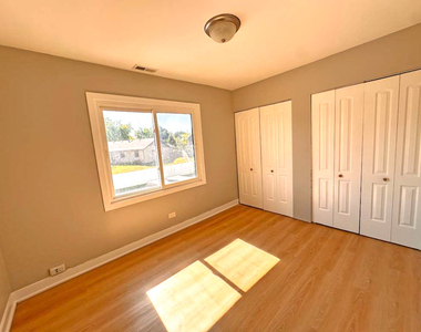 1117 Court B Court - Photo Thumbnail 10