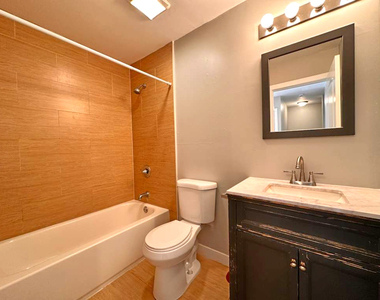 1117 Court B Court - Photo Thumbnail 12