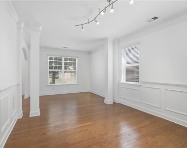 4875 Shiloh Crossing Way - Photo Thumbnail 7