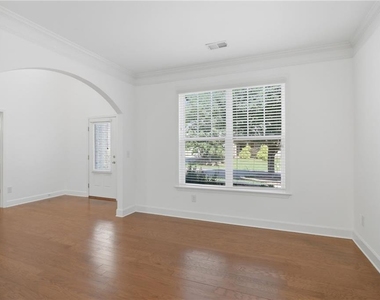 4875 Shiloh Crossing Way - Photo Thumbnail 4