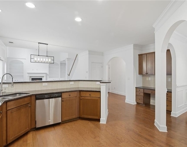 4875 Shiloh Crossing Way - Photo Thumbnail 14