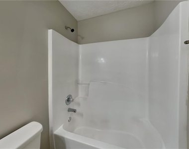 1385 Brisbane Drive - Photo Thumbnail 19