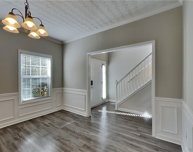 1385 Brisbane Drive - Photo Thumbnail 6
