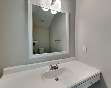 1385 Brisbane Drive - Photo Thumbnail 11