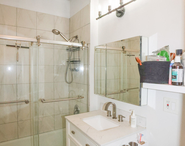 907 W Sheridan Road - Photo Thumbnail 9