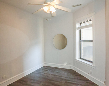 907 W Sheridan Road - Photo Thumbnail 10