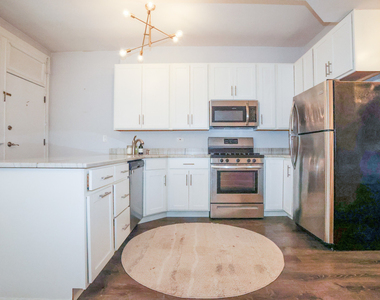 907 W Sheridan Road - Photo Thumbnail 5