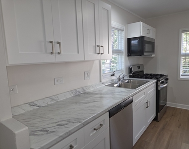 205 Caddy Avenue - Photo Thumbnail 5