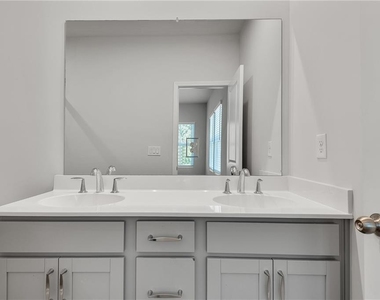 191 Jameson Drive - Photo Thumbnail 14