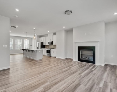 191 Jameson Drive - Photo Thumbnail 3