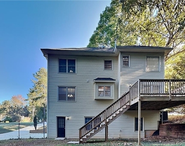 750 Winnbrook Drive - Photo Thumbnail 17