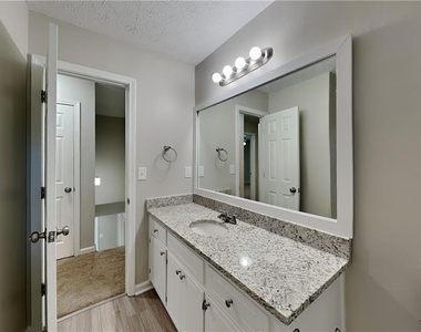 750 Winnbrook Drive - Photo Thumbnail 16