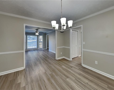 750 Winnbrook Drive - Photo Thumbnail 8