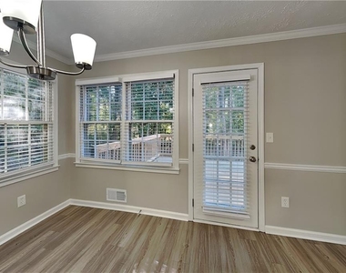 750 Winnbrook Drive - Photo Thumbnail 6