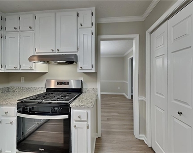 750 Winnbrook Drive - Photo Thumbnail 5