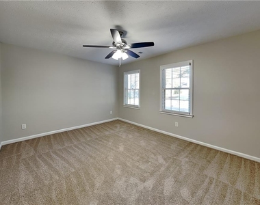 750 Winnbrook Drive - Photo Thumbnail 12