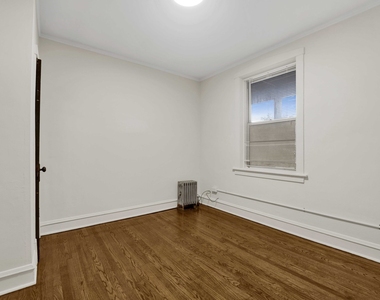 4744 W Roscoe Street - Photo Thumbnail 12
