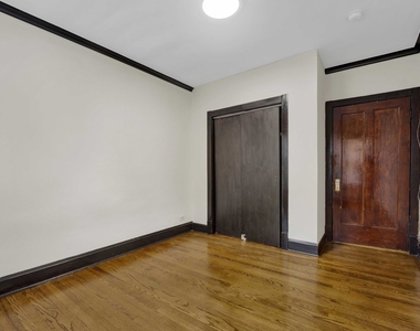 4744 W Roscoe Street - Photo Thumbnail 10