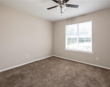 6624 Ramsgate Way - Photo Thumbnail 12