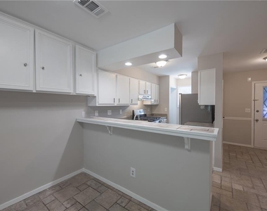 6624 Ramsgate Way - Photo Thumbnail 8