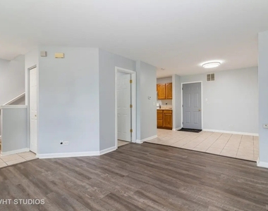 24528 John Adams Drive - Photo Thumbnail 4