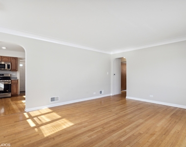 1024 S Summit Avenue - Photo Thumbnail 5