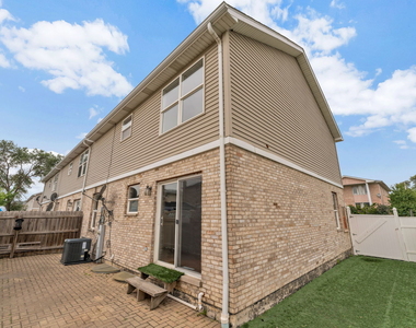 8001 Thomas Street - Photo Thumbnail 16