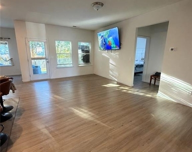 590 Summerfield Lane Nw - Photo Thumbnail 2