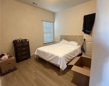 590 Summerfield Lane Nw - Photo Thumbnail 10