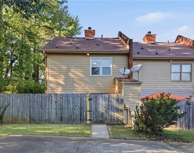 6148 Keswick Row - Photo Thumbnail 24
