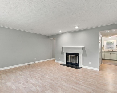 6148 Keswick Row - Photo Thumbnail 3