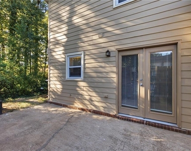 6148 Keswick Row - Photo Thumbnail 23