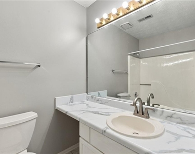 6148 Keswick Row - Photo Thumbnail 19
