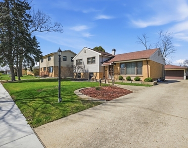 1506 W Palm Drive - Photo Thumbnail 3